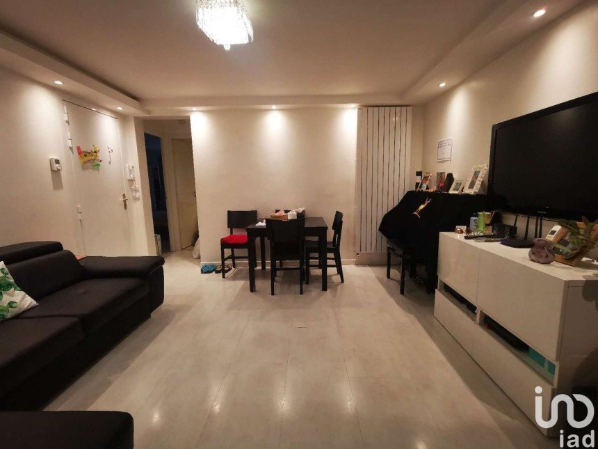 Apartment 3 rooms of 57 m² in Paris (75009)