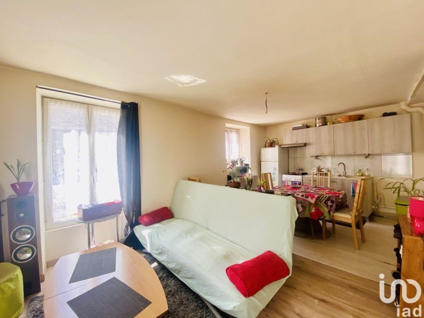 Appartement 4 pièces de 62 m² à Le Malesherbois (45330)
