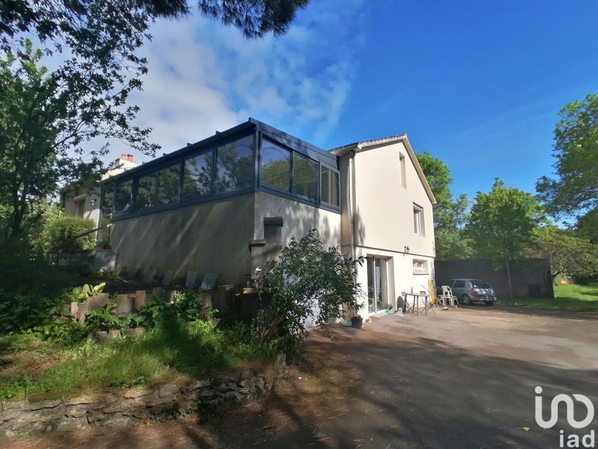 Maison 5 pièces de 200 m² à Beauvoir-sur-Mer (85230)