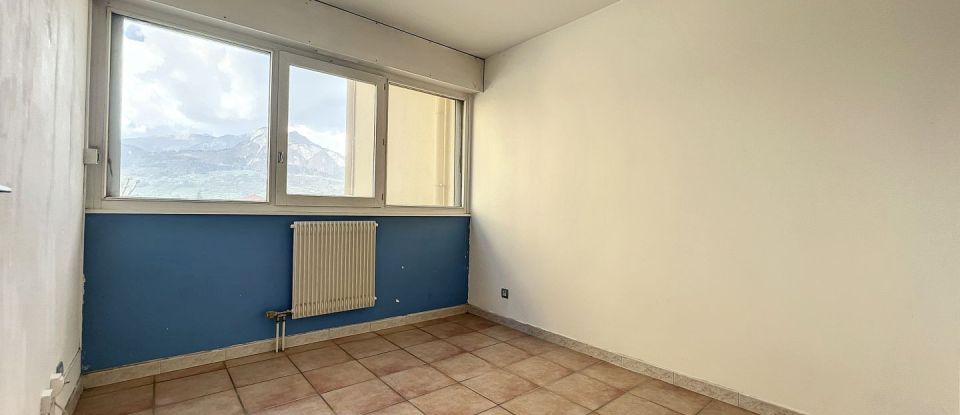 Appartement 4 pièces de 86 m² à Marnaz (74460)