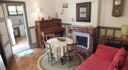 House 5 rooms of 257 m² in Malause (82200)