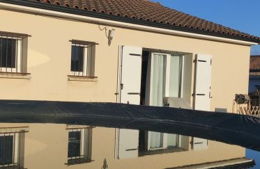House 5 rooms of 85 m² in Saint-Quentin-de-Baron (33750)