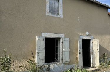 House 2 rooms of 76 m² in Mauzé-sur-le-Mignon (79210)