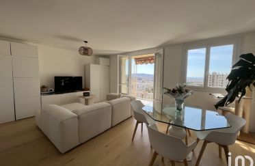Appartement 3 pièces de 65 m² à Nice (06100)