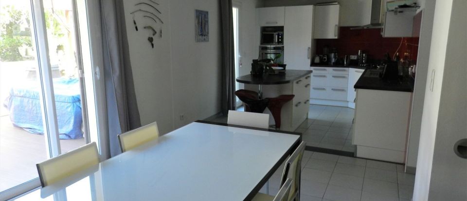 House 5 rooms of 115 m² in Canet-en-Roussillon (66140)