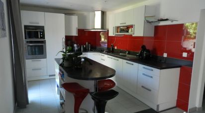 House 5 rooms of 115 m² in Canet-en-Roussillon (66140)
