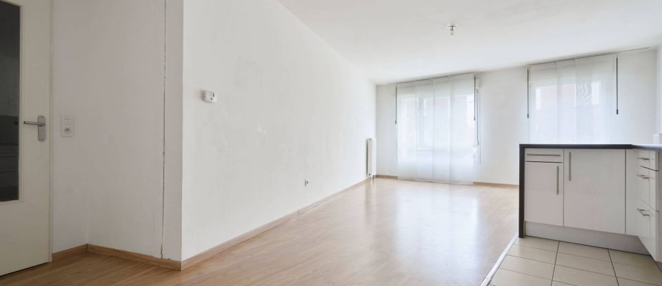 Apartment 3 rooms of 75 m² in HELLEMMES LILLE (59260)