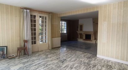 House 4 rooms of 180 m² in Bassens (33530)