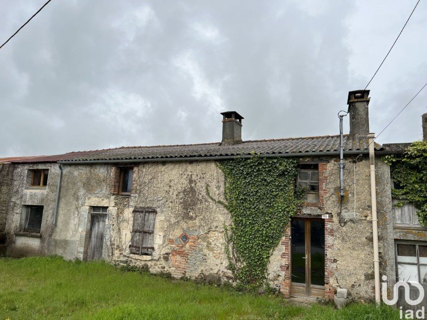 Maison 4 pièces de 160 m² à La Meilleraie-Tillay (85700)