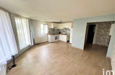 Apartment 2 rooms of 43 m² in Lésigny (77150)
