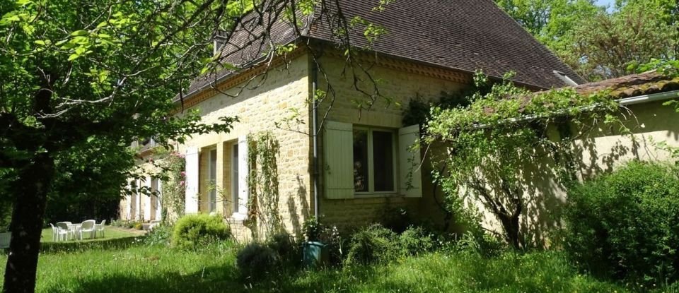 House 9 rooms of 324 m² in Le Bugue (24260)