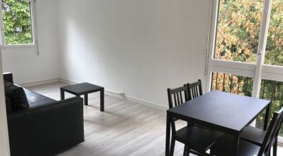 Appartement 4 pièces de 82 m² à Grigny (91350)