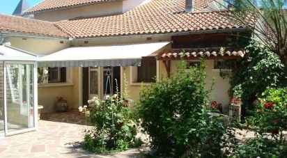 House 4 rooms of 130 m² in Clion (17240)