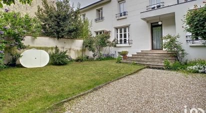 House 8 rooms of 180 m² in La Garenne-Colombes (92250)