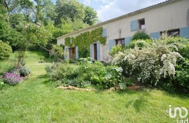 Country house 6 rooms of 189 m² in Muron (17430)