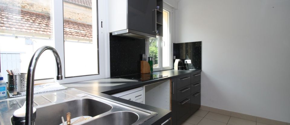 Appartement 4 pièces de 79 m² à Jouars-Pontchartrain (78760)