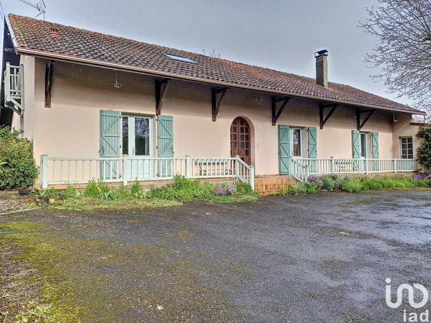 Maison 5 pièces de 196 m² à Sombrun (65700)