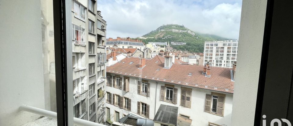 Appartement 5 pièces de 139 m² à Grenoble (38000)