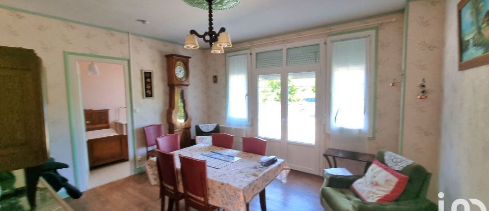 Village house 5 rooms of 110 m² in Balzac (16430)