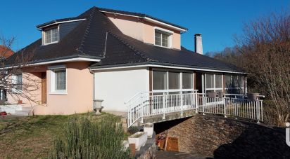 House 7 rooms of 216 m² in Oloron-Sainte-Marie (64400)