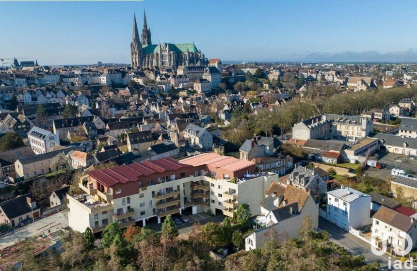 Apartment 3 rooms of 65 m² in Chartres (28000)