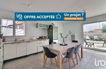 Maison 4 pièces de 83 m² à Solliès-Pont (83210)