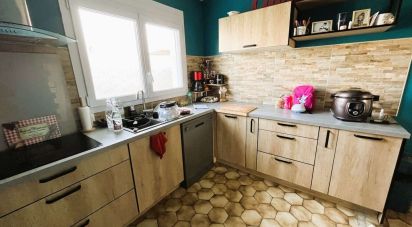 House 5 rooms of 105 m² in Pompaire (79200)