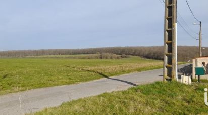 Land of 1,320 sq m in Soulaires (28130)