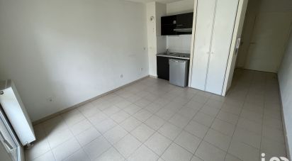 Apartment 1 room of 22 m² in Cenon (33150)