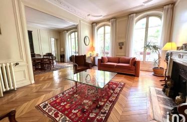 Apartment 4 rooms of 106 sq m in Paris (75016)