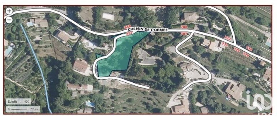Land of 2,013 m² in Vence (06140)