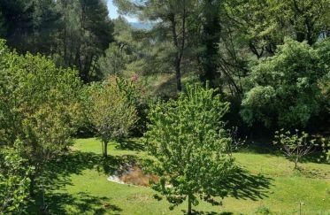 House 7 rooms of 325 m² in Aubagne (13400)