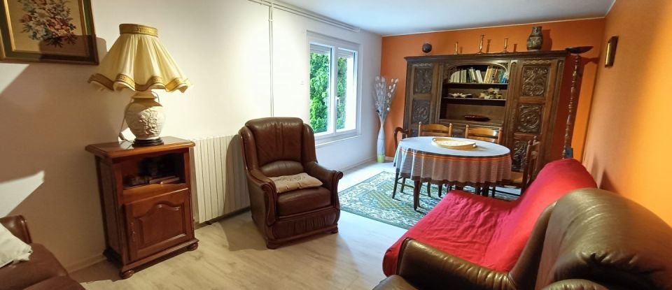 House 5 rooms of 147 m² in La Chapelle (03300)