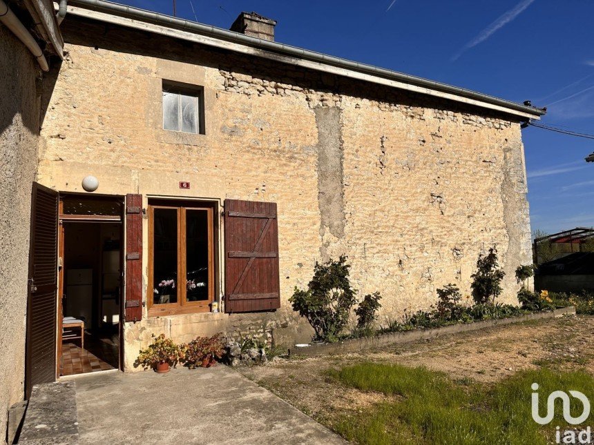House 4 rooms of 95 m² in Effincourt (52300)
