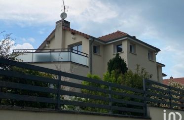House 6 rooms of 135 m² in Saint-Euphraise-et-Clairizet (51390)