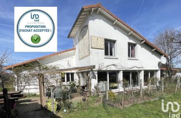 Country house 7 rooms of 155 m² in La Coquille (24450)