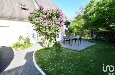 Traditional house 5 rooms of 131 m² in Mont-près-Chambord (41250)