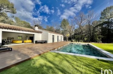 House 6 rooms of 172 m² in La Motte (83920)