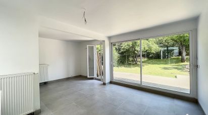 House 5 rooms of 110 m² in Élancourt (78990)