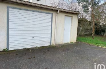 Parking/garage/box de 15 m² à Saint-Michel-sur-Orge (91240)