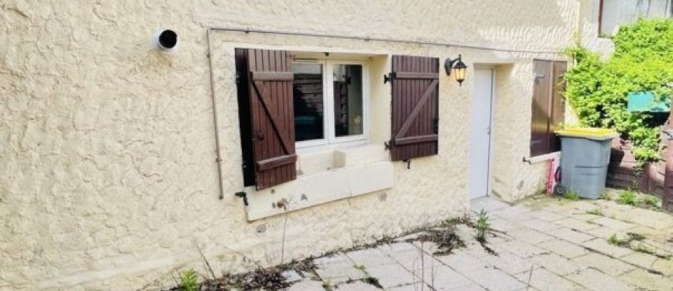 House 6 rooms of 135 m² in Laigneville (60290)