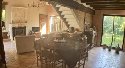 Country house 10 rooms of 301 m² in Le Mans (72000)