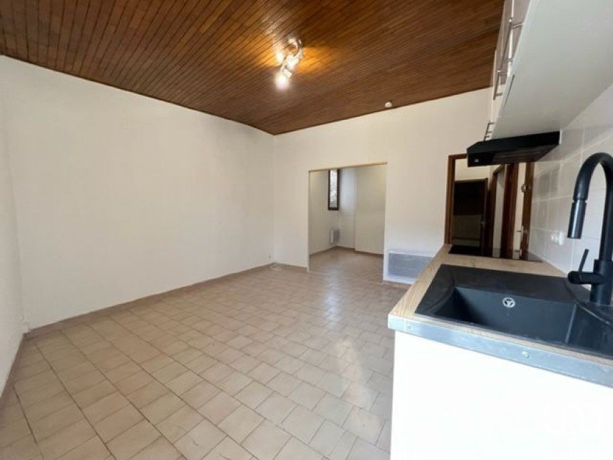 Building in Rougiers (83170) of 120 m²