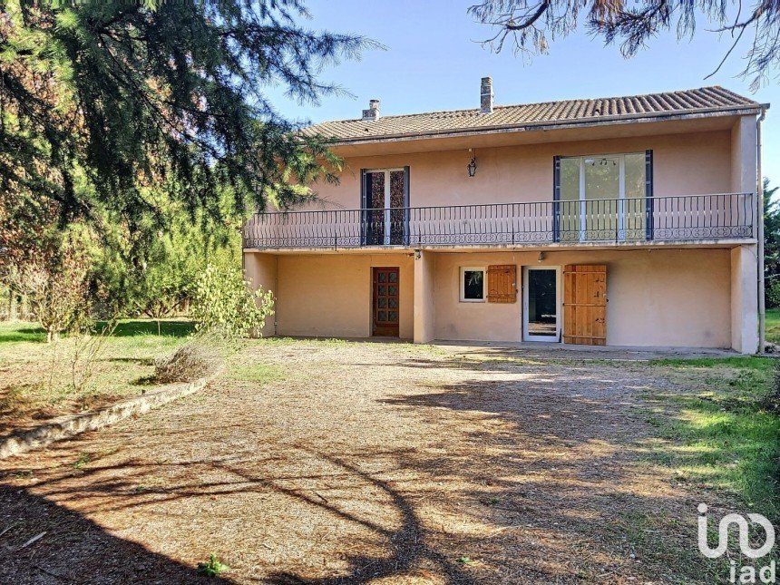 House 6 rooms of 170 m² in Saint-Étienne-de-Tulmont (82410)