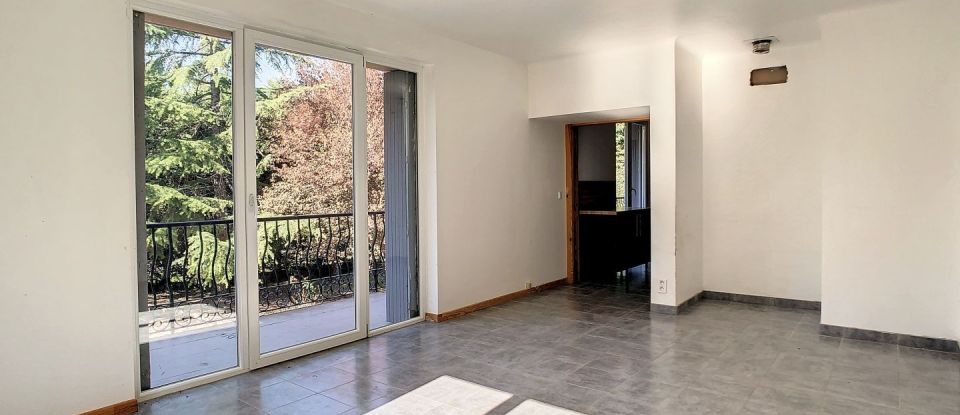 Maison 6 pièces de 170 m² à Saint-Étienne-de-Tulmont (82410)