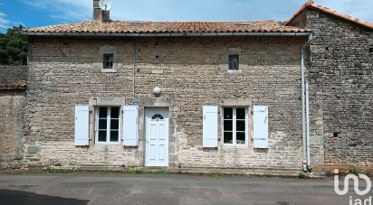 Maison 5 pièces de 141 m² à Sainte-Soline (79120)