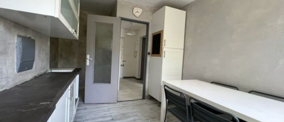Apartment 3 rooms of 66 m² in Yerres (91330)