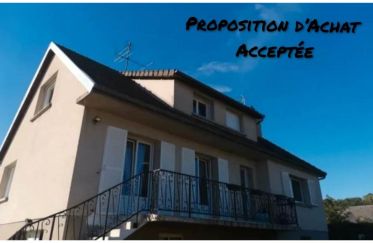 House 6 rooms of 140 m² in Beaumont-le-Roger (27170)