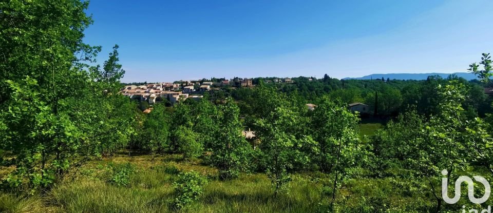 Land of 1,830 m² in Montagnac-Montpezat (04500)