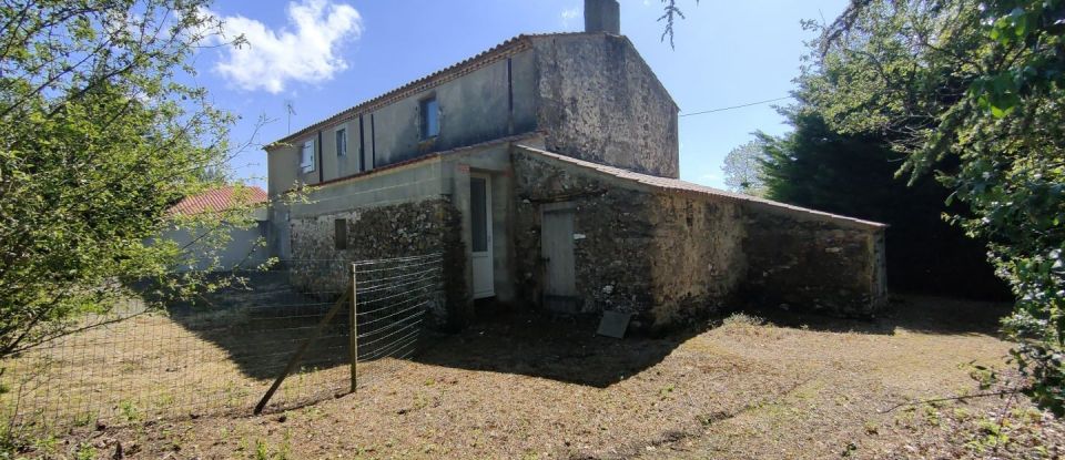 House 5 rooms of 107 m² in Vairé (85150)